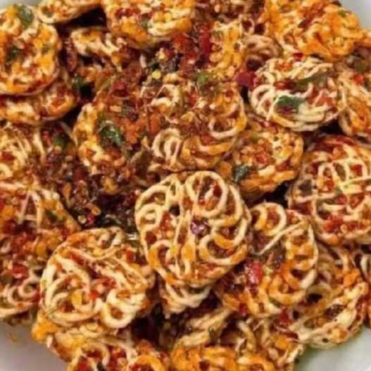 

kerupuk viral Rafael kerupuk mawar kerupuk pedo isi 500gr