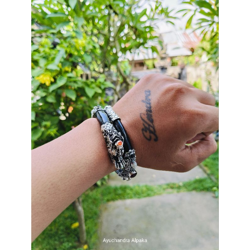 gelang uli hitam hiasan  naga bali