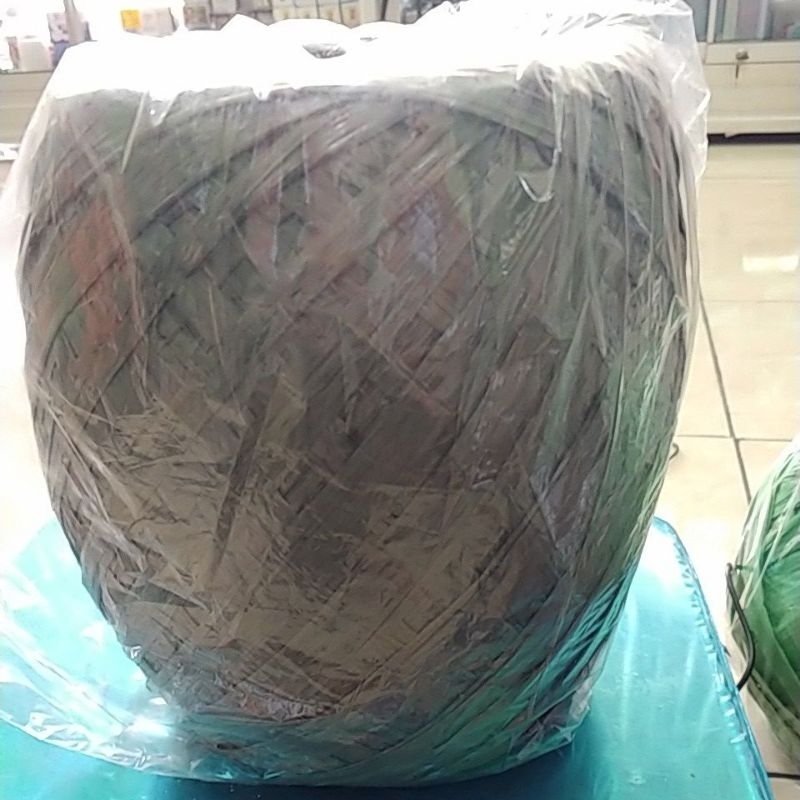 

Tali rafia hitam jumbo