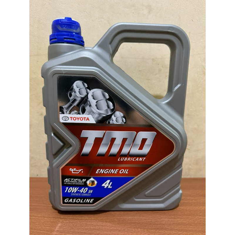 OLI MOBIL TOYOTA ATAU TMO 4 LITER UNTUK BENSIN UNTUK MOBIL AVANZA, KIJANG, INOVA, AYLA,CALYA,SIGRA, 