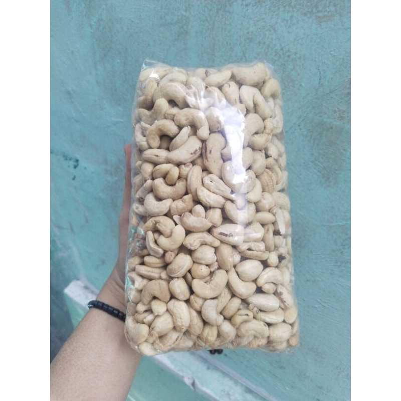 

kacang mede utuh WB 1kg