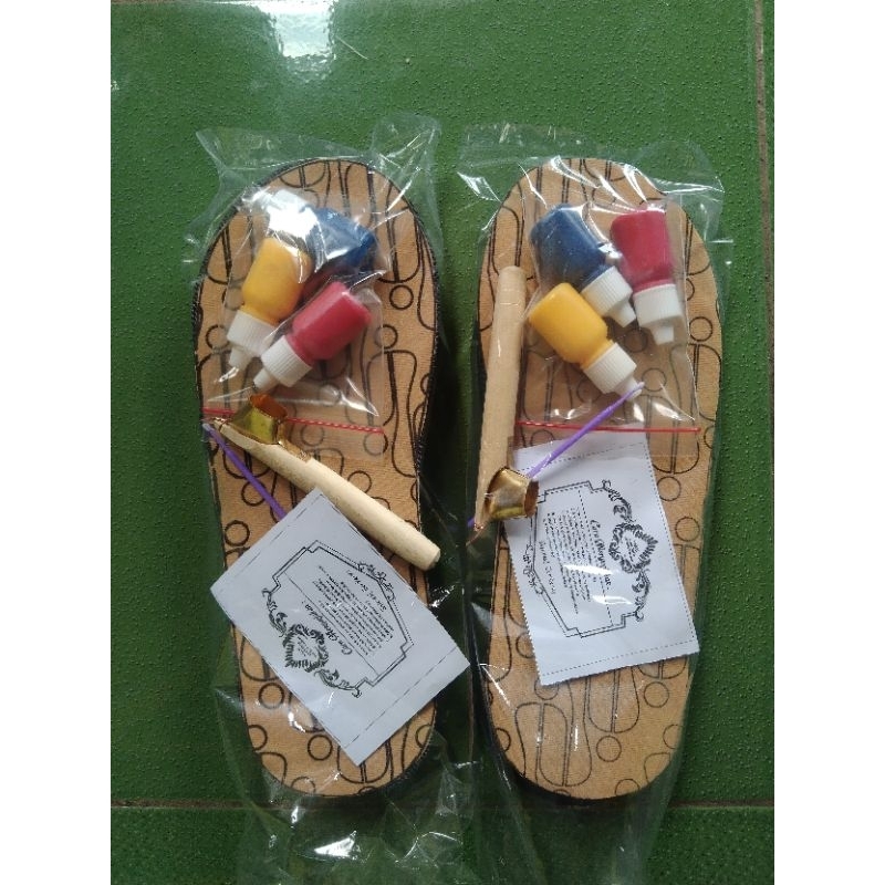 

Paket Alat Batik Sendal jepit. Lengkap dgn canting, cat, canting, alat pemasang jepit FREE