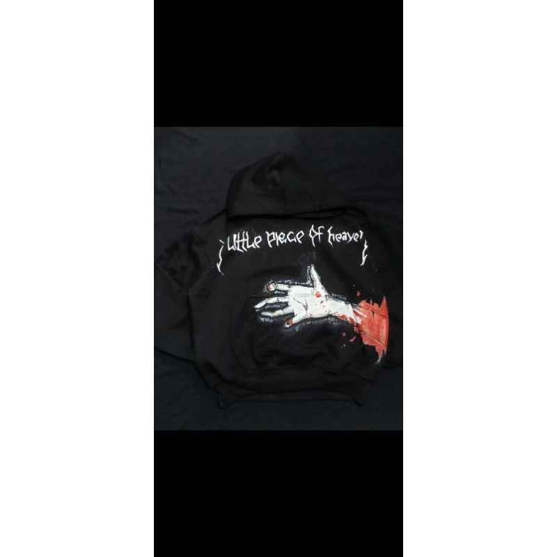 Hoodie boxy handpainted
 "A Little Piece of Heaven-Avenged Sevenfold"