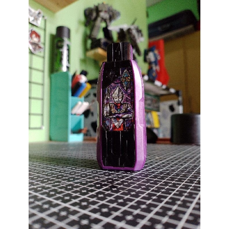 Bandai DX Guts Hyper Key Ultraman Tiga Loose