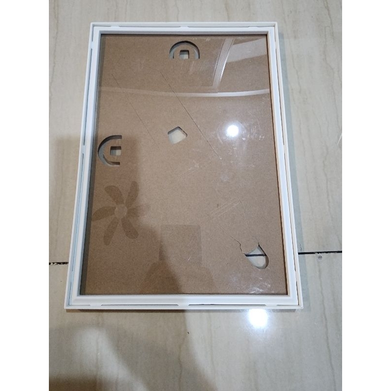 Frame/Bingkai/Pigura IKEA Foto Minimalis Photo Frame A4/11R 21x30 YLV - Warna Putih