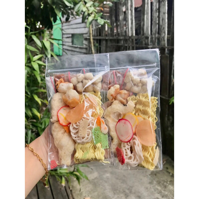 

(DISTOPIA STORY) Baso aci lengkap