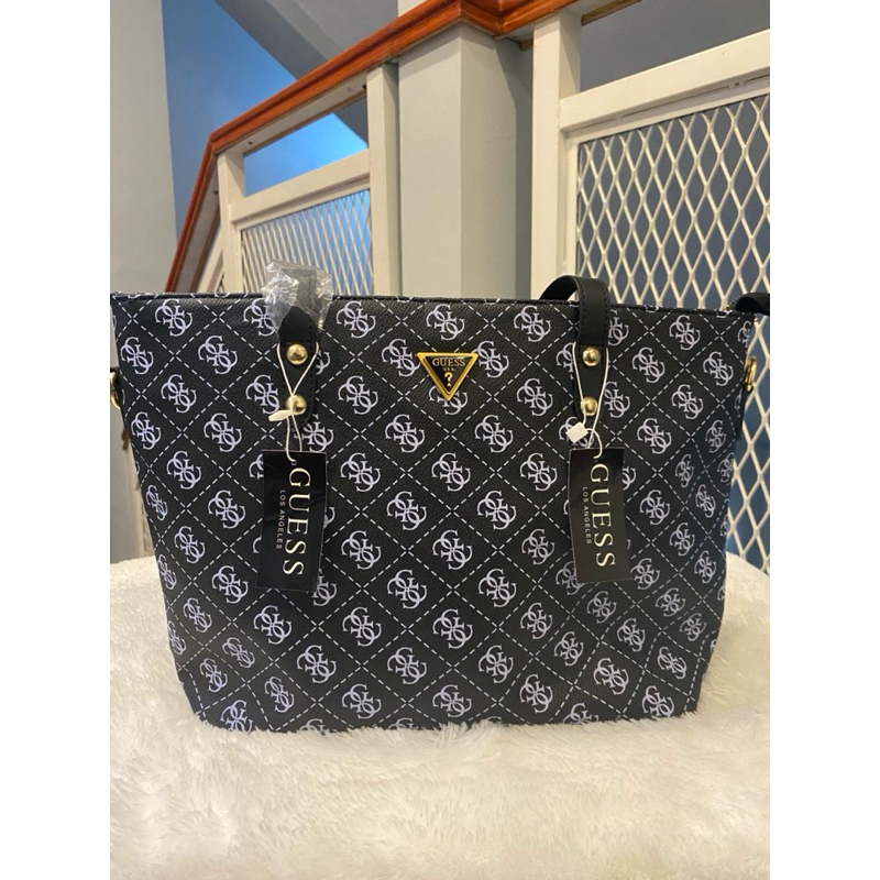 Tas selempang wanita /Tas selempang guess