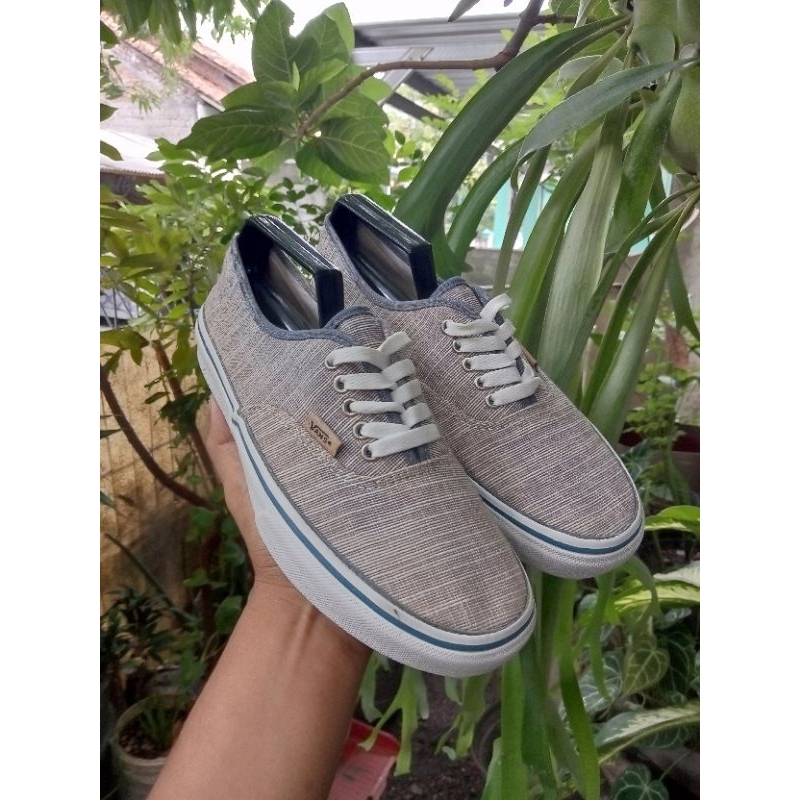 Sepatu Second / Sepatu Bekas Vans Authentic Motif Rajut Japan Market - Size : 41 - Insole : 26 cm - 