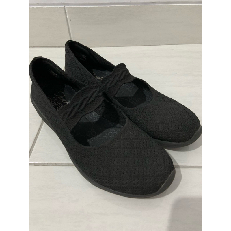 Skechers Arya Women’s Leisure Shoe (preloved)