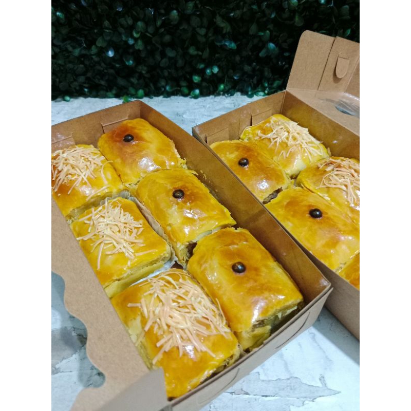 

Bolen Pisang/Bolen Tape isi 6 pcs Mix varian