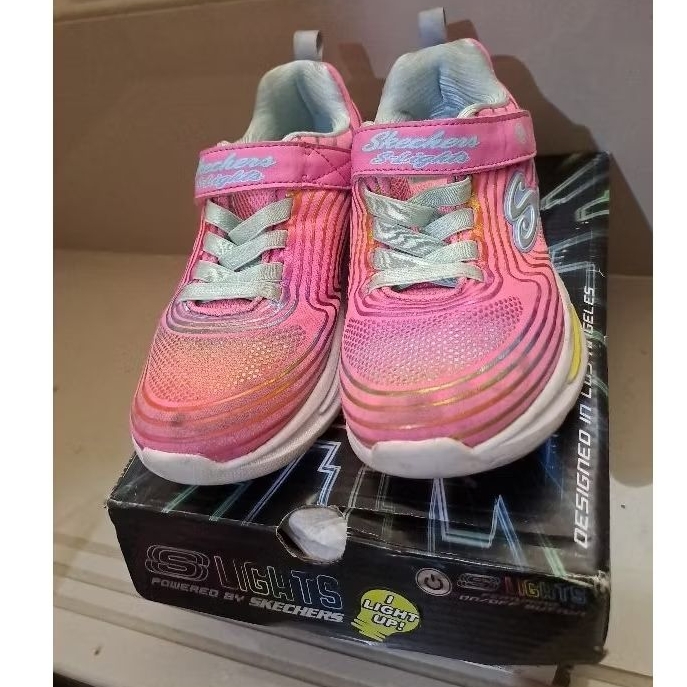 PL Skechers Light up anak size 30