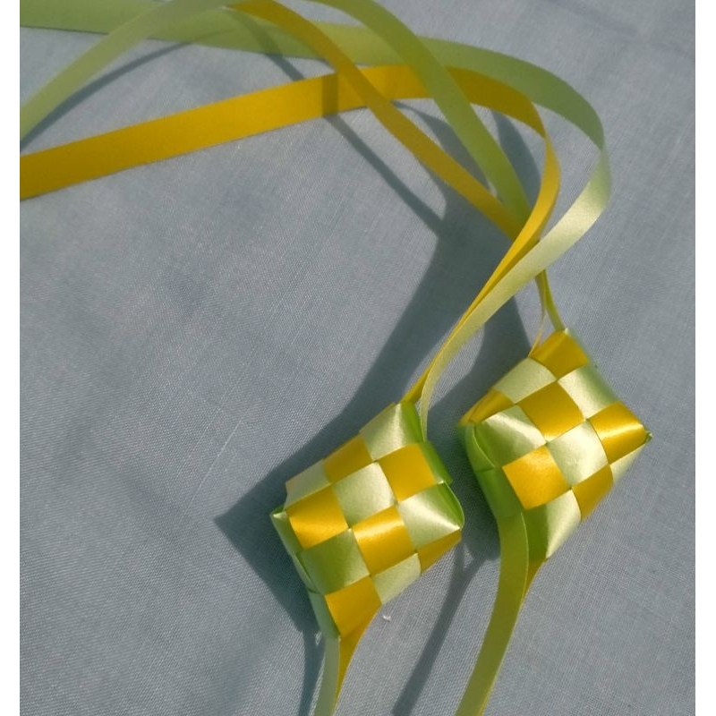 

ketupat pita jepang kuning x hijau muda