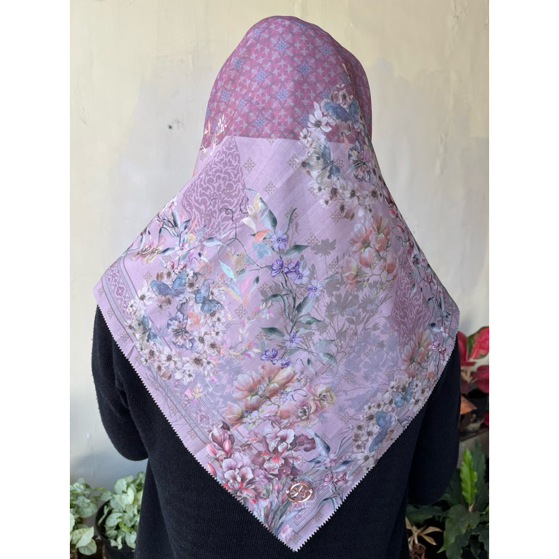 As salwa hijab |Kerudung segi empat voal moon series warna mauve