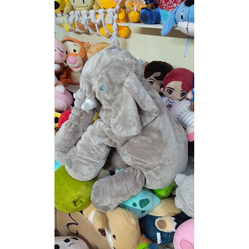 Boneka gajah jumbo