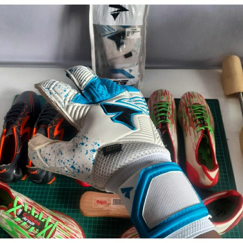 Sarung Tangan Kiper Pgs Pro Winner Series