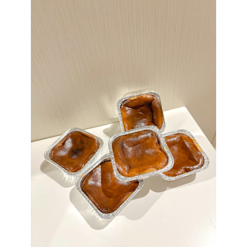 

mini burnt cheese cake