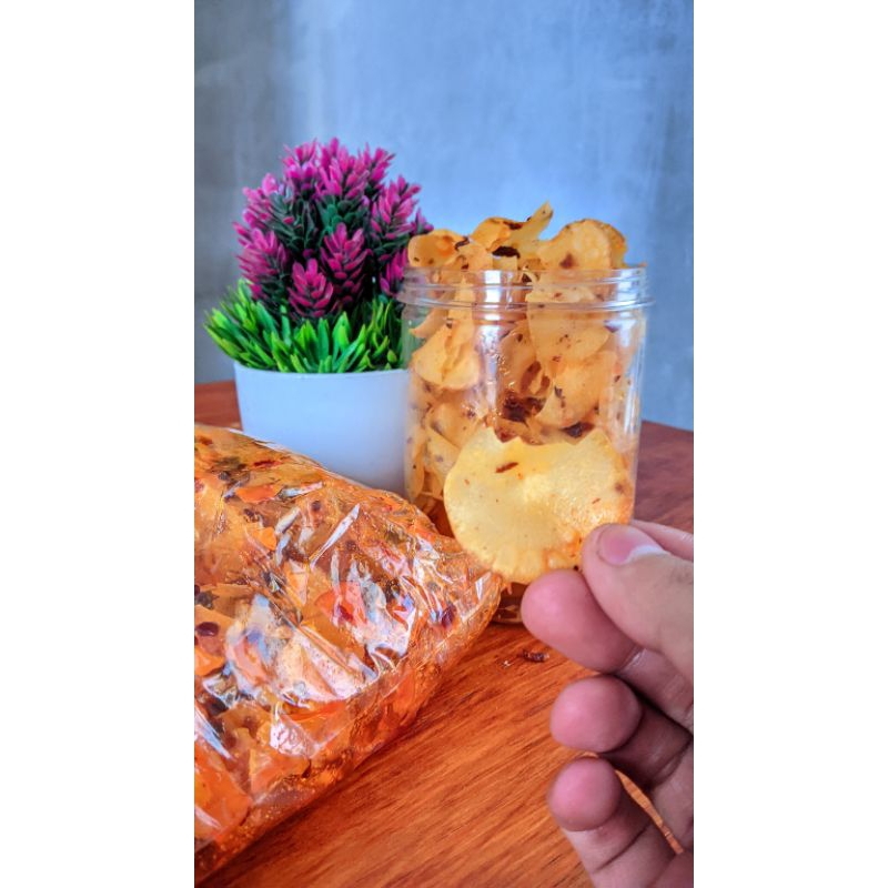 

keripik singkong pedas