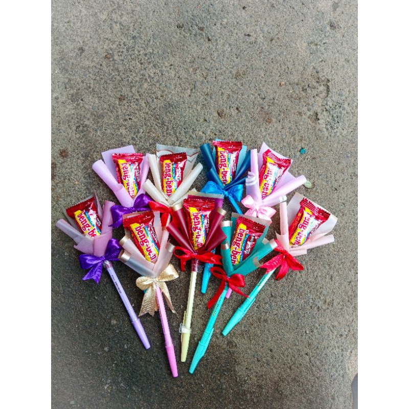 

BUKET MINI PULPEN SNACK MURAH BUJET HARI GURU BUKET ANAK LUCU