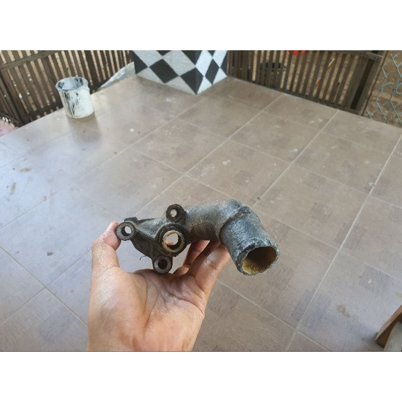water outlet kijang kapsul 2.000 cc mesin 1rz. Rumah thermostat original copotan.