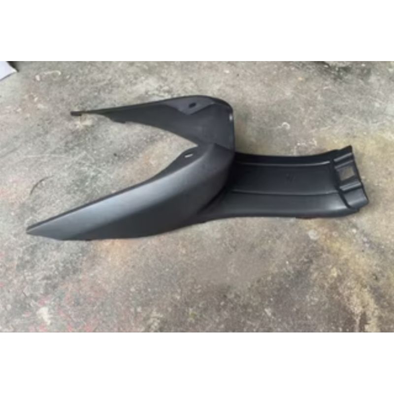 cover bawah tengki Yamaha  fizr sambungan body depan kengki Yamaha fizr