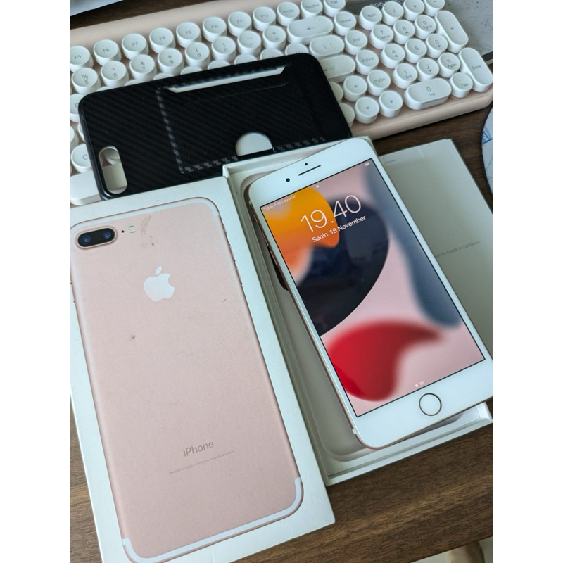 Iphone 7+ 128GB iBox