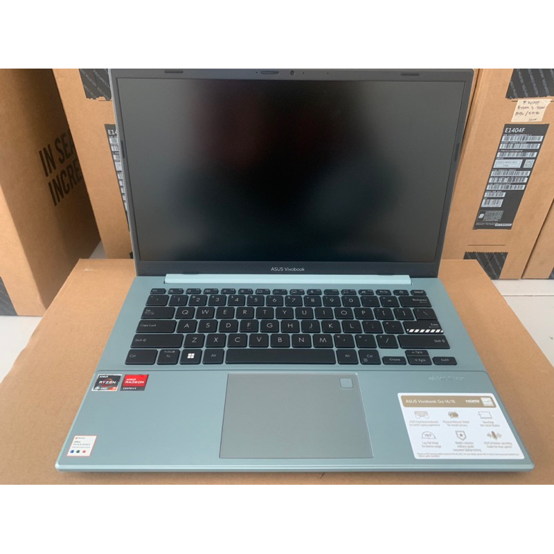 Laptop AsusE1404FA
