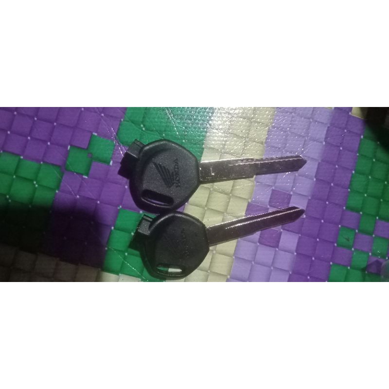 bahan kontak beat ,ahli kunci.