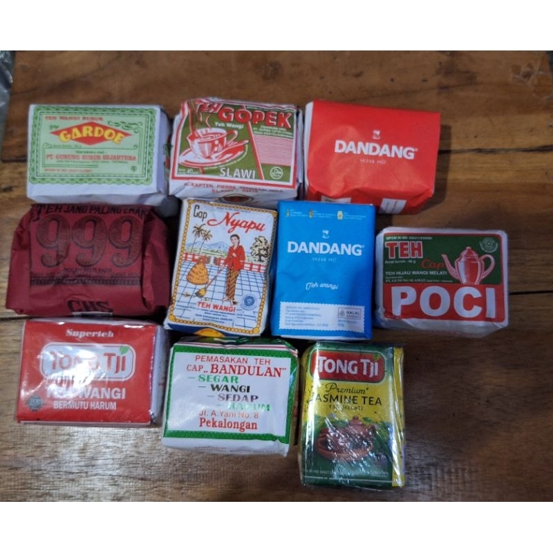 

Paket Teh Kombinasi Enak Gopek Dandang Sintren Nyapu Bandulan Tongtji Poci