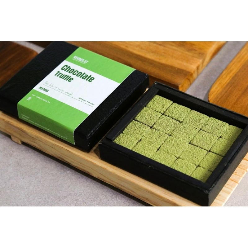

Nyokelat Cokelat Truffle Varian Matcha