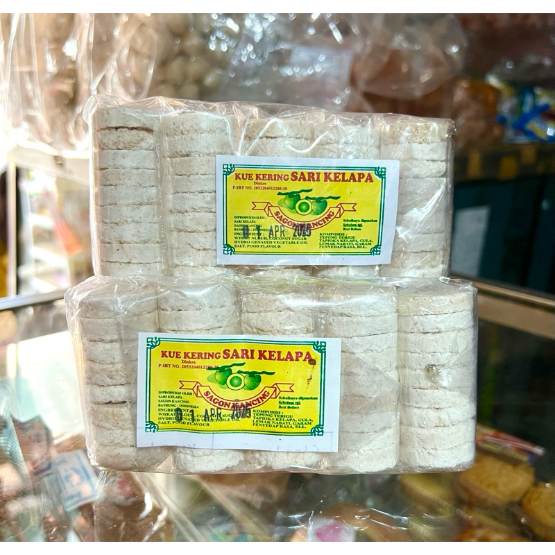 

Kue Kering Sagon Kelapa ( 1 Pak isi 5 Pcs )