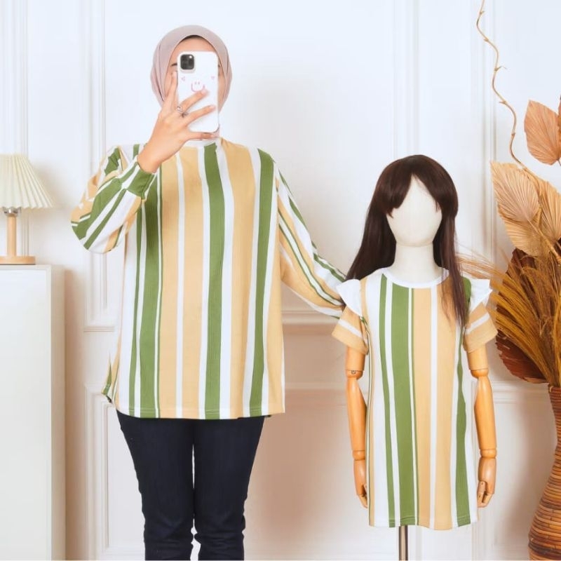 Dara Couple Motif Ibu Anak / Baju Couple Ibu Dan Anak Perempuan / Blouse Couple Ibu Anak Perempuan /