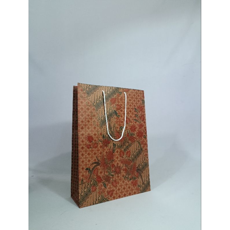 

Paperbag batik cantik