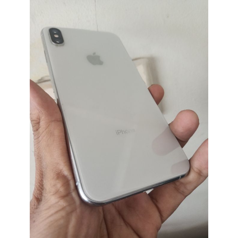 iPhone xs max 64gb