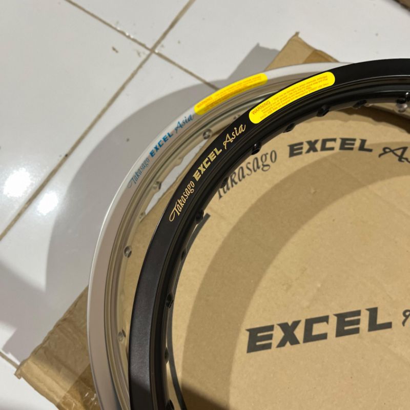 VELG RCB TAKASAGO EXCEL ASIA 160/185 RING 17 DAN RING 18 Pusat SET HOLE 36 HITAM & SILVER