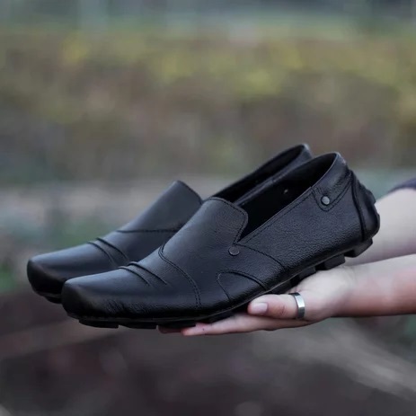 Pantofel Pria Kulit Sepatu Pantofel Pria Kulit Santai Formal Keren Sepatu Slip On Cowok Outdoor Kuli