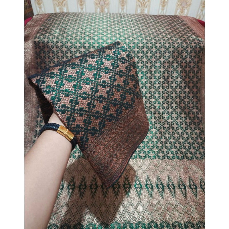 Songket minang pandai sikek warna hijau botol rosegold