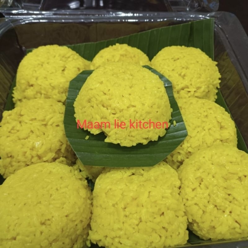 

Nasi kuning polos per buah