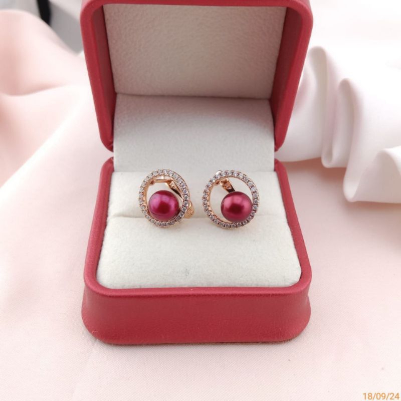 perhiasan anting cantik / anting mutiara ori / anting dari mutiara