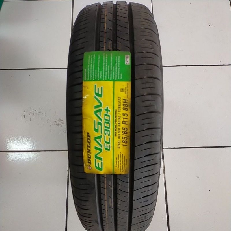 Ban mobil DUNLOP 185/65 R15 ENASAVE EC300 Avanza Xenia Freed ertiga mobilio Th2025