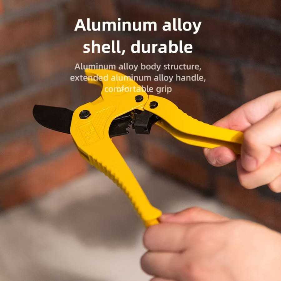 

DELI Alat Potong Pipa (Pipe Cutter) 42mm Aluminium + Baja EDL350042