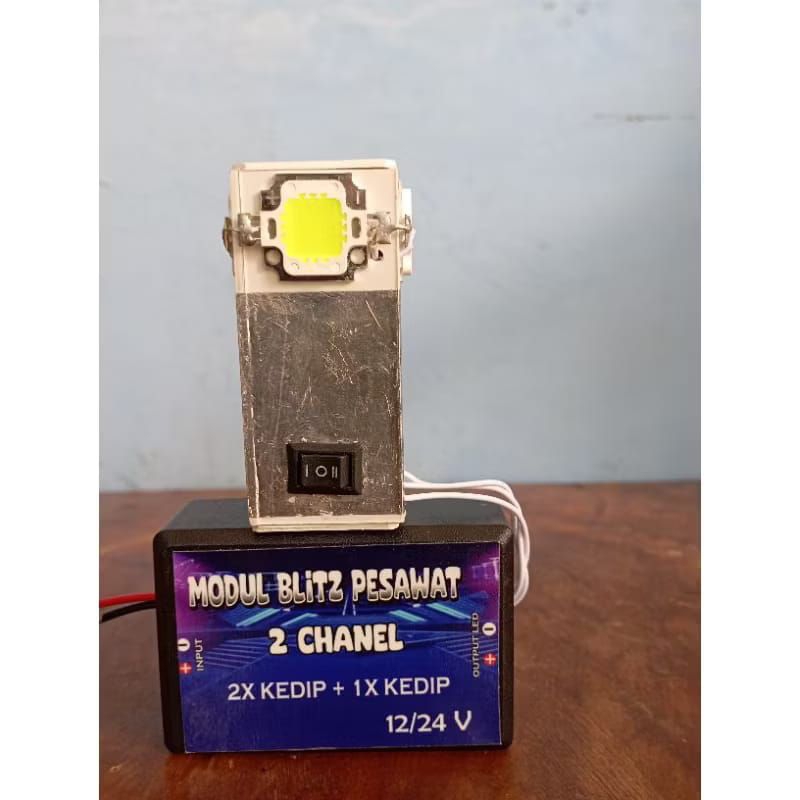 ISI LAMPU ROTARI 2 MODE 4 BARIS LED HPL 12VOL/24VOLT