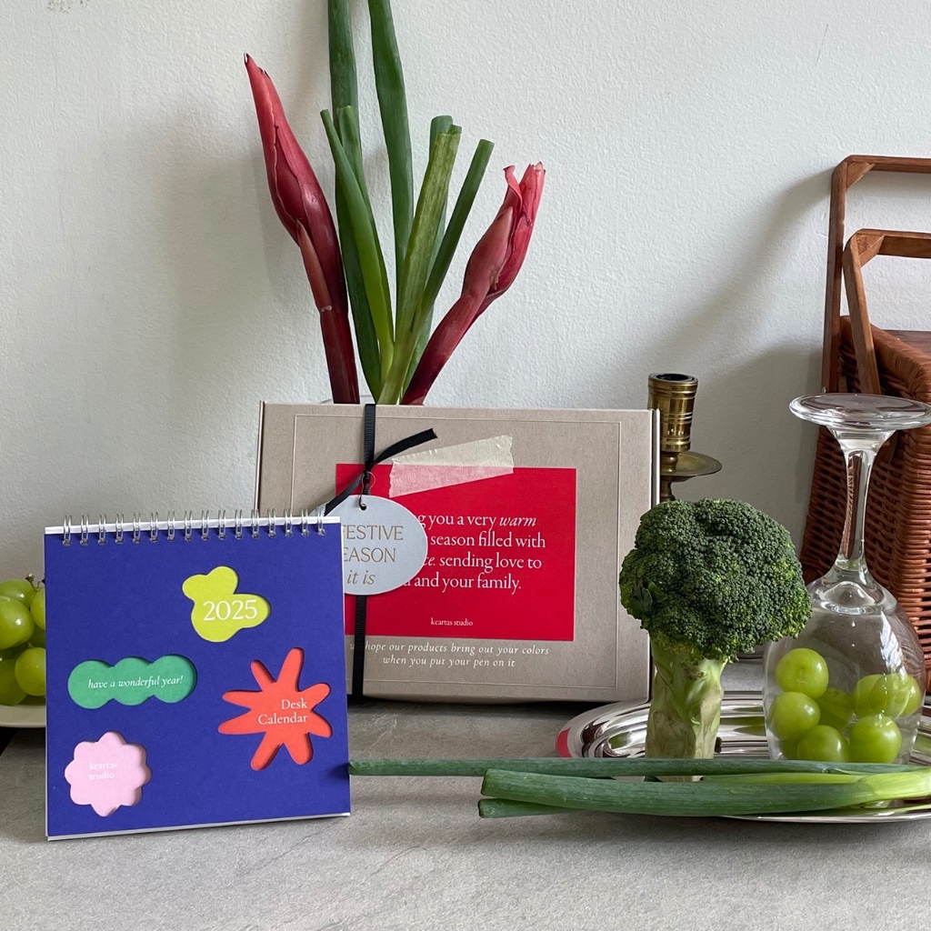 

Carol Christmas Gift Set by Keartas Studio (2025 Desk Calendar) Hampers/Natal/Kalender