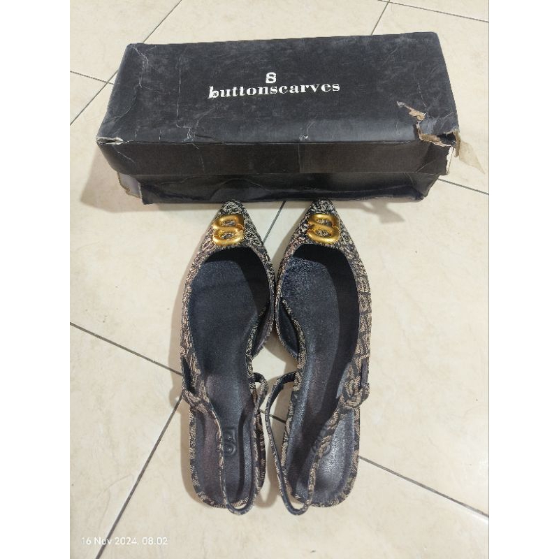 buttonscarves bimu slingback shoes
