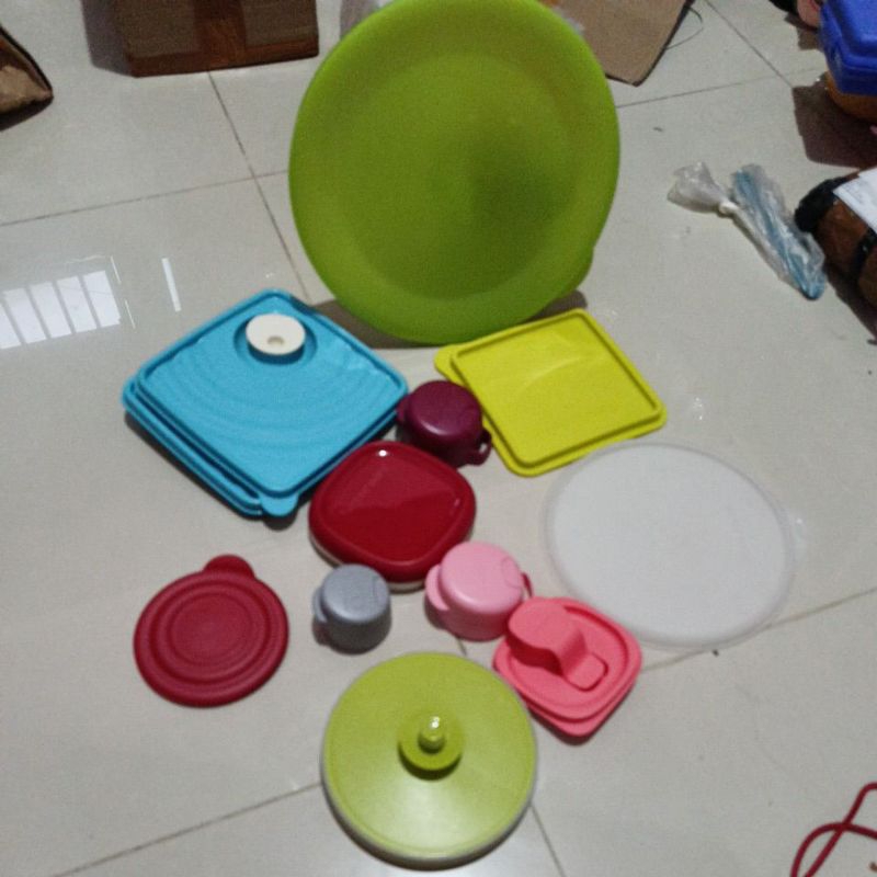 macam2  tutup macam2 seal Tupperware 1pcs