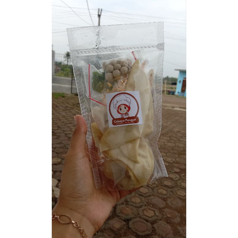 

Pangsit Tulang Rangu Chili Oil