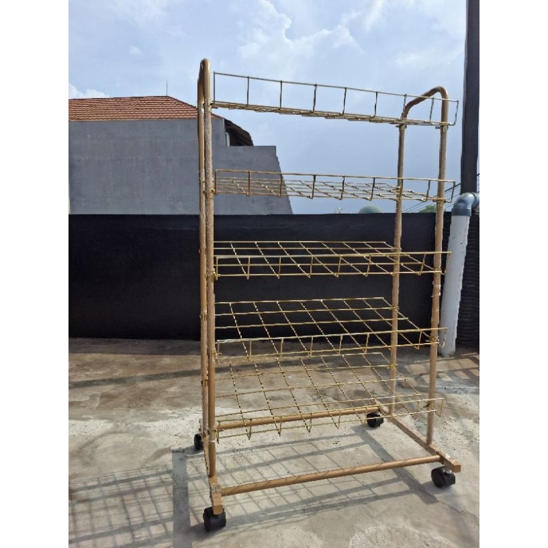 TEMPAT SANDAL / DISPLAY SANDAL / TEMPAT SEPATU / RAK SERBA GUNA