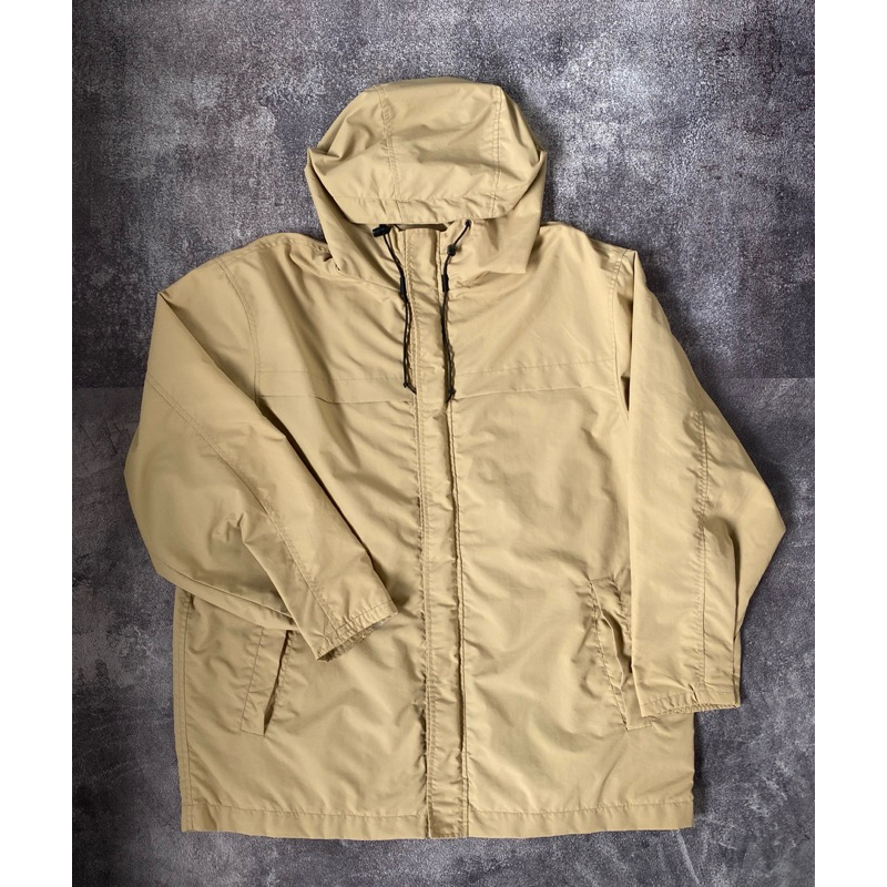 JACKET UNIQLO WATERPROOF