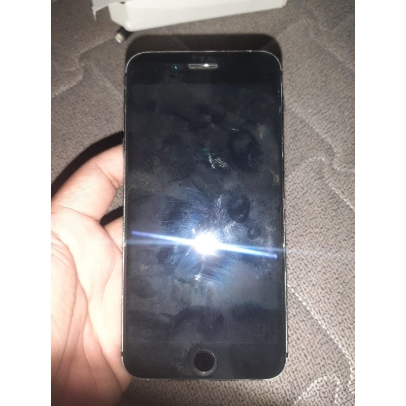 ip 7plus 128gb mati total