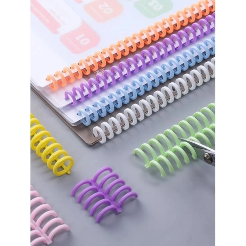 

DIY Ring Binding Binder Loose Leaf 30 lubang Spiral Bahan Plastik Ukuran A4 dan B5 Polos