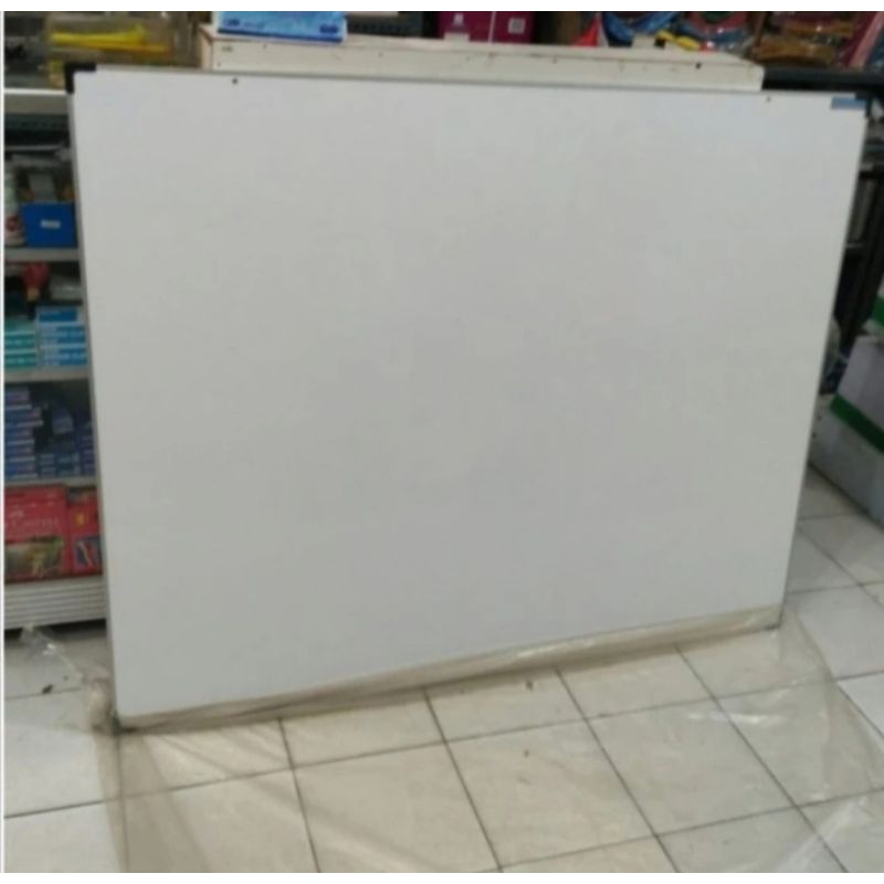 

Cemerlang Papan Tulis White Board Non-Magnetik uk 120 x 150 cm.